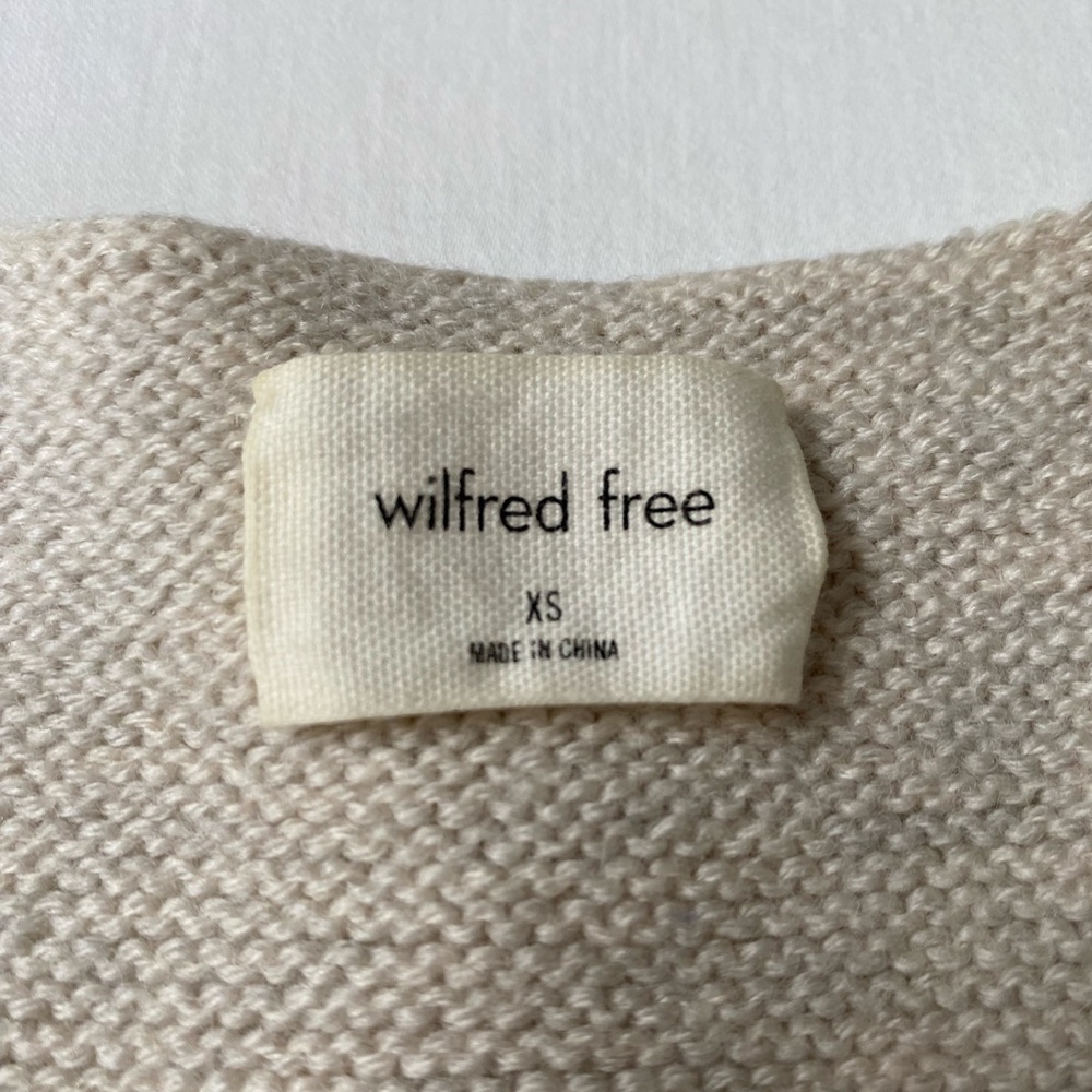 Aritzia Wilfred Free Merino Wool Pullover - Picture 3 of 10